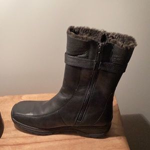 Blondo size 6.5 M in good condition lightly worn